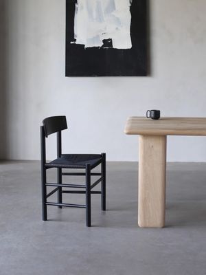 2023 Moderner Holzgewebter Baumholz-Eichstuhl für Hausmöbel in Restaurants, Hotels und Cafés Einfach, prägnant, allgemein