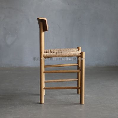 Massivholz niedrig runde Rücken Speisestuhl Rattan Stuhl mit modernem und traditionellem Designkonzept