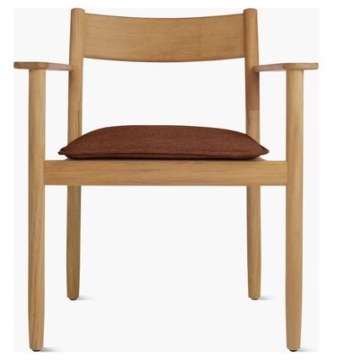 Stoffholzpolsterter Stuhl für Weinkeller und elegantes Esserlebnis