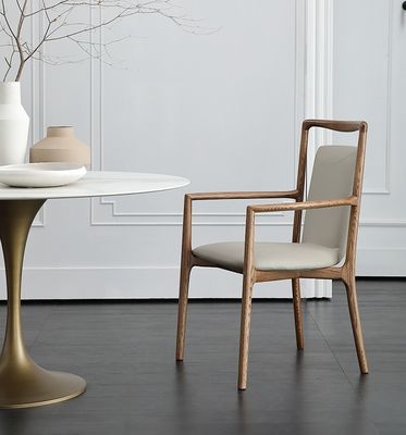 Zuhause Möbel Allgemein italienisches Design Moderne Massivholz PU Leder Esszimmer Restaurant Stuhl mit Armlehne
