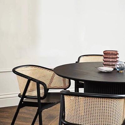 Robuste Nitrolacquer-Abschluss japanische Design Massivholz Rattan Esszessel für Restaurants und Esszimmer 2023