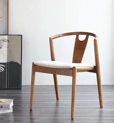Postverpackung N Esszimmermöbel Modernes Massivholz PU-Leder/Gewebe Stapelstuhl für Restaurant und Wohnzimmer