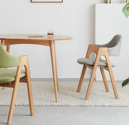 Moderne Gestaltung Holzrahmen Nordische Wohnmöbel Küche Polster-Esszimmer Stuhl Stoff für Hotel Restaurant