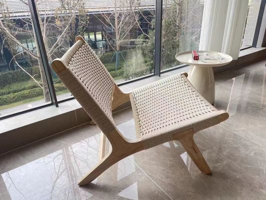 Unsere Holzmöbel Entspannungsstuhl in maßgeschneiderten Farben für unvergleichlichen Komfort