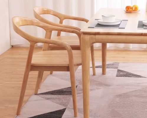 Moderne Pu-Leder Holzstühle Stühle für Hotel Wohnzimmer Möbel Esszimmer Stühle Massivholz Spezifischer Esszimmerstuhl