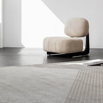 Massivholz Freizeit-Lounge Stoff Wohnzimmer Möbel Sofa Nordic Chair 50pcs Moderne Holzsofa Stuhl Polster Stuhl