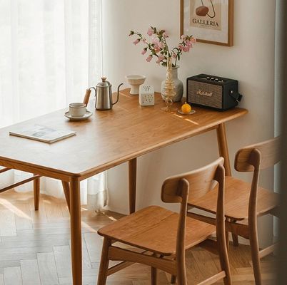 Standfestes Design, modernes einfaches Design, amerikanische Walnussfarbe, Massivholz-Esstisch, Sitz