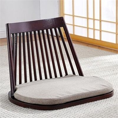 Massivholz-Esstuhl mit natürlichen Fußbodensitzungen und modernem Tatami-Sitzrückendesign