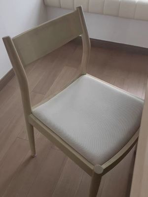 Komfortable Kissen Massivholz Esszessel in der Natur beliebte Farben für zeitgenössisches Restaurant