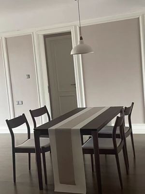 Komfortable Kissen Massivholz Esszessel in der Natur beliebte Farben für zeitgenössisches Restaurant