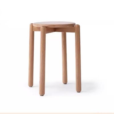 Stackbare Holzhocker Massivholz Esszessel Einfach mit Eichenholz-Abdeckungsmaterial entworfen