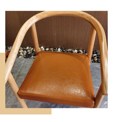 Nordeuropäische Massivholz-PU-Lederpolster Esszimmerstuhl für Restaurant