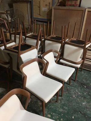 Restaurant Speisestuhl Massivasche Holzrahmen Holzpolster Sessel für modernen Luxus