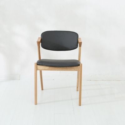 Natürliche Farbe Nordischer Stuhl Moderne Massivholz Speisestuhl für Restaurant