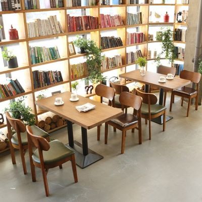 Hotelrestaurant Armlos Nordic Holz Esszimmerstuhl mit Gummiholzrahmen