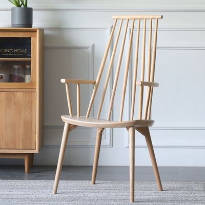Anpassung Moderne Holz Armlehne Stoff Esszessel für Top-Quantität in Restaurants und Hotels