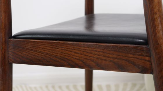Nitrolacquer Finish Nordic Massivholz Armlehnen Kissen Stuhl zum Essen Hotel Zuhause Präsidentenstuhl Restaurant Caféshop