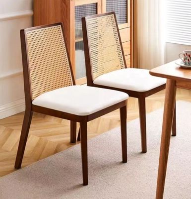 NC/PU Farbveredelung Holzpolsterer Esszessel für modernes nordisches Design und Massivholzstil