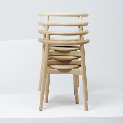 Zuhause Möbel Nordischer Wohnzimmer Massivholz Esszessel mit Rückenlehne und Nitrolacke