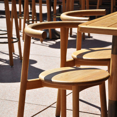 Zuhause Möbel Nordischer Wohnzimmer Massivholz Esszessel mit Rückenlehne und Nitrolacke