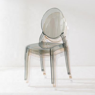 Moderne Stackbare Esszessel aus transparenten PC-Material für Stackbare im Hotel Cafe Wohnzimmer