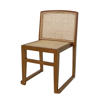 OEM-Service akzeptiert Nordic Möbel Stapelbare Rattan Rückenlehne Massivholz Esszessel für Hotel Restaurant