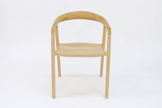 Restaurant Massivholz-Esstuhl mit Nitrolacquer-Finixierung in Walnuss/Natur/Schwarz