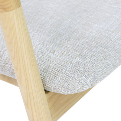 Moderne Wohnmöbel Nitrolacquer Finish Holz Esszessel mit Stoffpolsterung