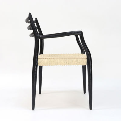 Moderne Esszessel Handgewebte Schnur Nitrolacquer Finale Massivholz mit Armlehne Modernes Design