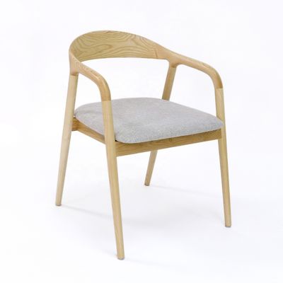 Einfacher Holzsessel Stoff Lounge Restaurant Nordic Holz Speisen Kaffee Tee Freizeitstühle Massivholz Speisesessel OEM/ODM