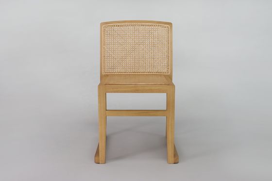 Stackbare Wicker-Stuhl mit Rattan-Rücken und Massivholz-Sitz für Hochzeit Outdoor-Café Esszimmermöbel
