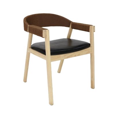 Freizeiteinrichtungen Massivholz Esszessel für Restaurants Handgewebter Schnur Allgemeine Einfachheit Wohnmöbel