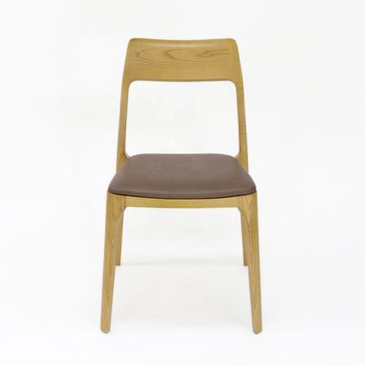 Nordic Moderne Speisesaal Massivholzrahmen Leder Speisestuhl Stapelstuhl zeitloses und klassisches Design