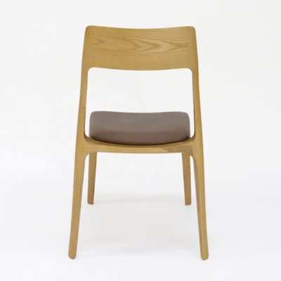 Nordic Moderne Speisesaal Massivholzrahmen Leder Speisestuhl Stapelstuhl zeitloses und klassisches Design