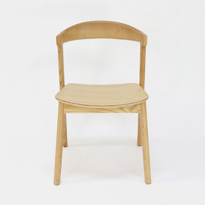 Verbessern Sie Ihr Restaurant oder Hotel mit Massivholz-Esstuhl aus Asche/Gummiholzrahmenmaterial