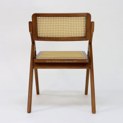 Esszimmermöbel kundenspezifisch Klappbares Rattan Massivholz Esszessel für Restaurant