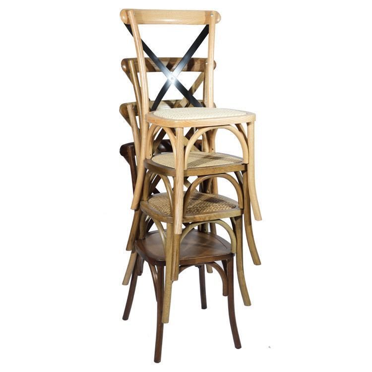 Maßgeschneiderte Designs Nordic Modern Rattan Cross Back Stapelbar Massivholz Hochzeitsbankett Holzstuhl OEM Service akzeptiert