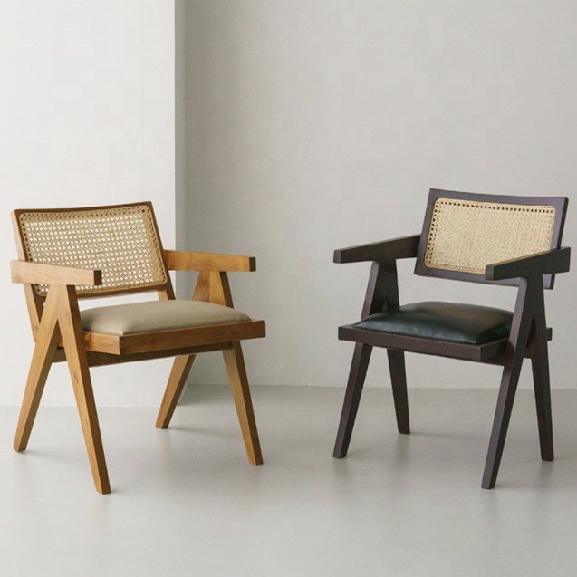 Spezifischer Speisestuhl Design Wohnmöbel Rattan Stuhl mit Postverpackung und gepolstertem Massivholz